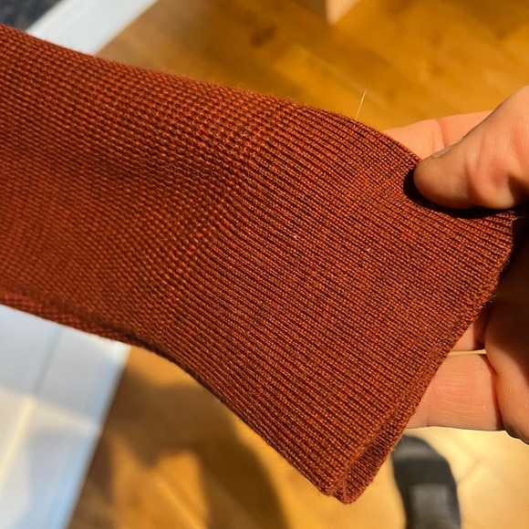 Banana Republic sweater - Picture 2 of 3